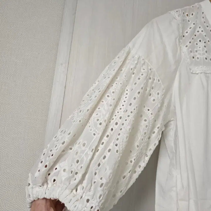 [BUNJANG] The Edge Eyelet Punching White Long Dress / 새상품)더엣지 아일렛 펀칭 화이트 원피스 ( 착샷잇음)