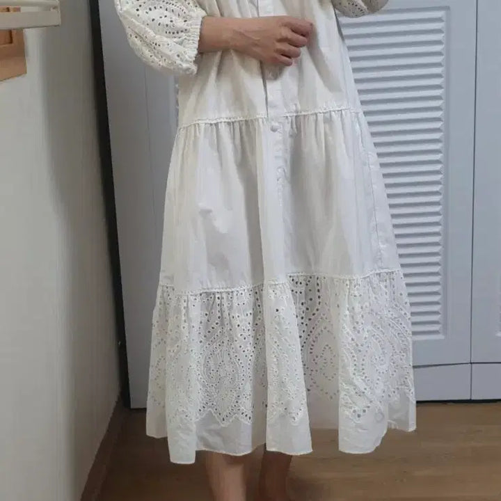 [BUNJANG] The Edge Eyelet Punching White Long Dress / 새상품)더엣지 아일렛 펀칭 화이트 원피스 ( 착샷잇음)