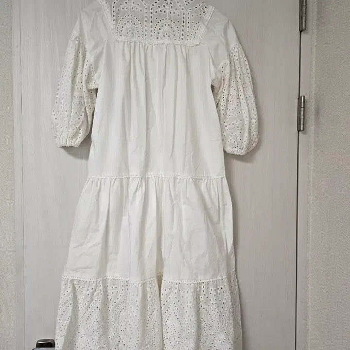 [BUNJANG] The Edge Eyelet Punching White Long Dress / 새상품)더엣지 아일렛 펀칭 화이트 원피스 ( 착샷잇음)