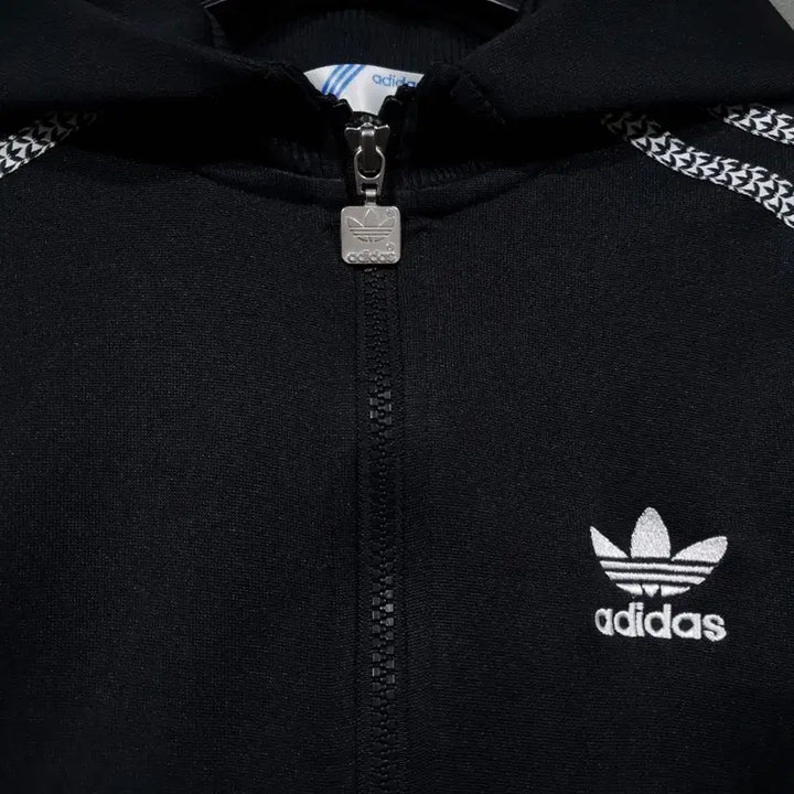 [BUNJANG] Adidas Firebird Track Top Hooded Jersey Black / 85) 아디다스 희귀 대장급 유로파 파이어버드 트랙탑 후드 져지 블랙