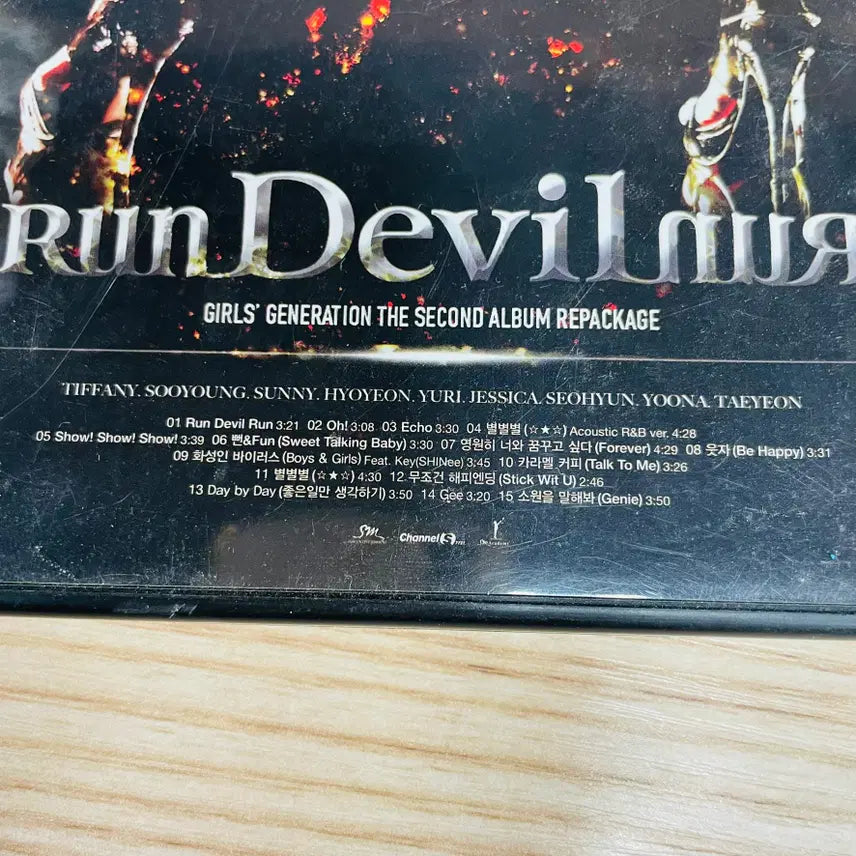 [SOLD OUT] [중고음반/CD] 소녀시대 2집 리패키지 Run Devil Run
