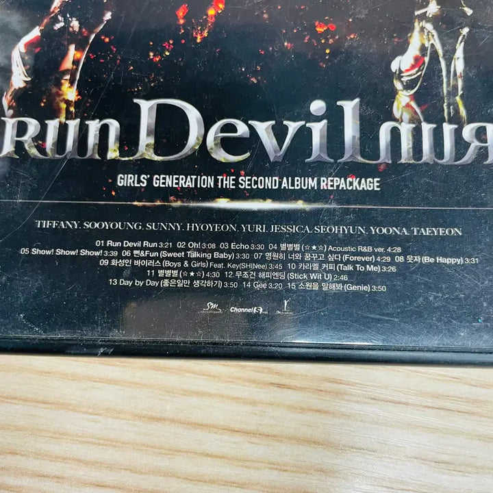 [SOLD OUT] [중고음반/CD] 소녀시대 2집 리패키지 Run Devil Run