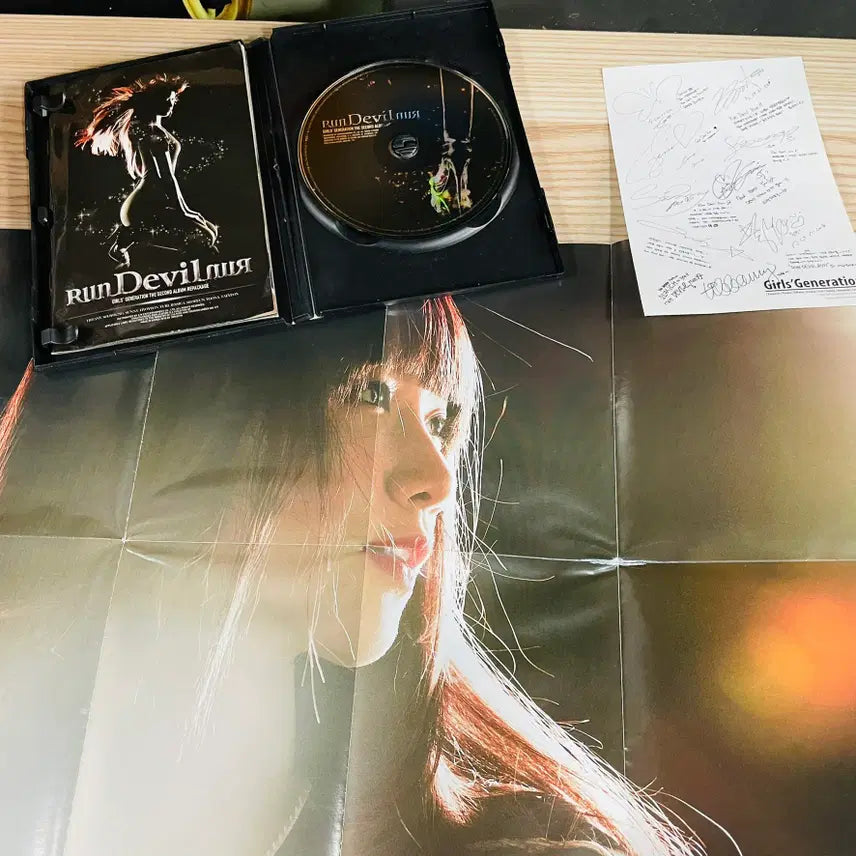 [SOLD OUT] [중고음반/CD] 소녀시대 2집 리패키지 Run Devil Run