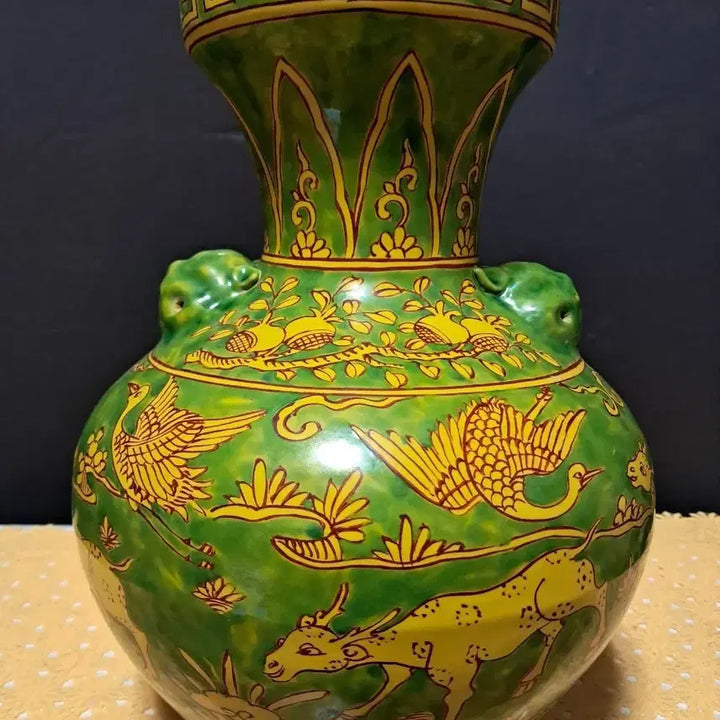 [BUNJANG] Celadon Porcelain Twin Dragon Vase (Height Approx. 29cm) / 녹유황지 쌍용문 양이화병(높이약 29cm)