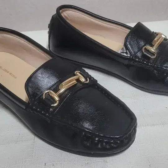 [BUNJANG] Claudia Rosa Black Loafers - Women&
