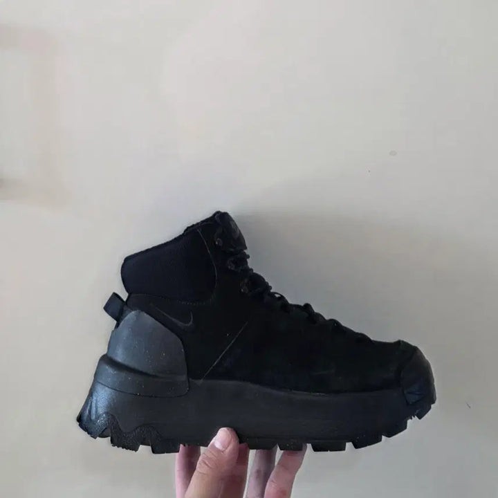 [BUNJANG] Nike City Classic Boots Triple Black / [250] 나이키 시티 클래식 부츠 트리플블랙