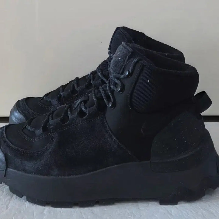 [BUNJANG] Nike City Classic Boots Triple Black / [250] 나이키 시티 클래식 부츠 트리플블랙
