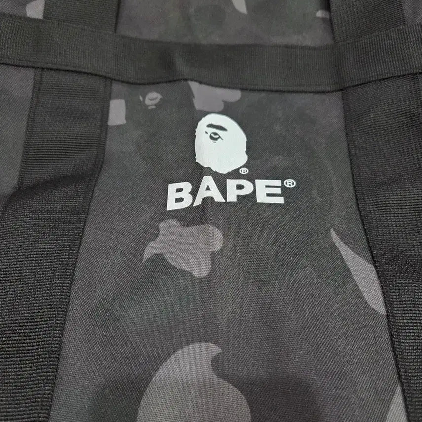 [SOLD OUT] 베이프 카모 더플백 새상품 ㅡ 잡지사은품