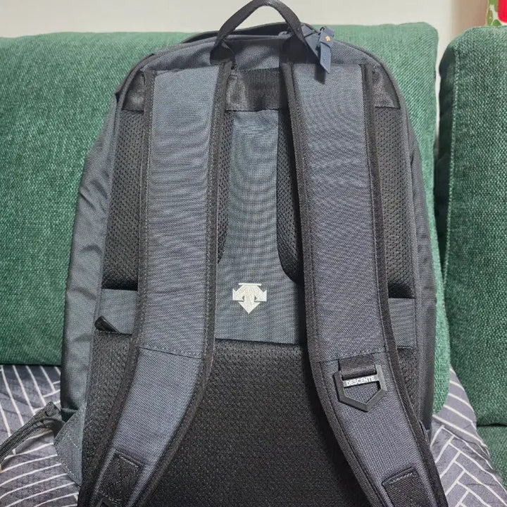 [BUNJANG] Descente Athletic Backpack S9126HBP13 DGY / 데상트 애슬레틱 백팩 S9126HBP13 DGY 팝니다