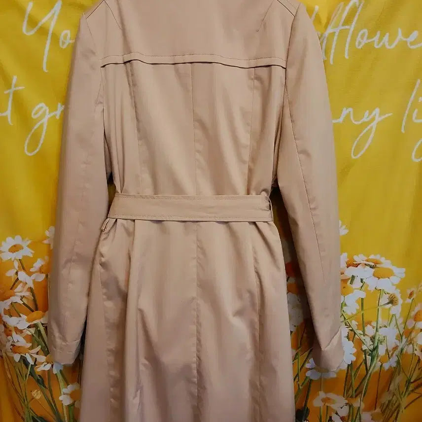 [BUNJANG] LINE Beige Trench Coat (Size 66) / LINE 베이지색 트렌치 코트 66