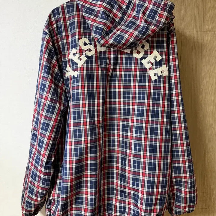 [BUNJANG] Yeseyesee Windbreaker Jacket / 예스아이씨 바람막이