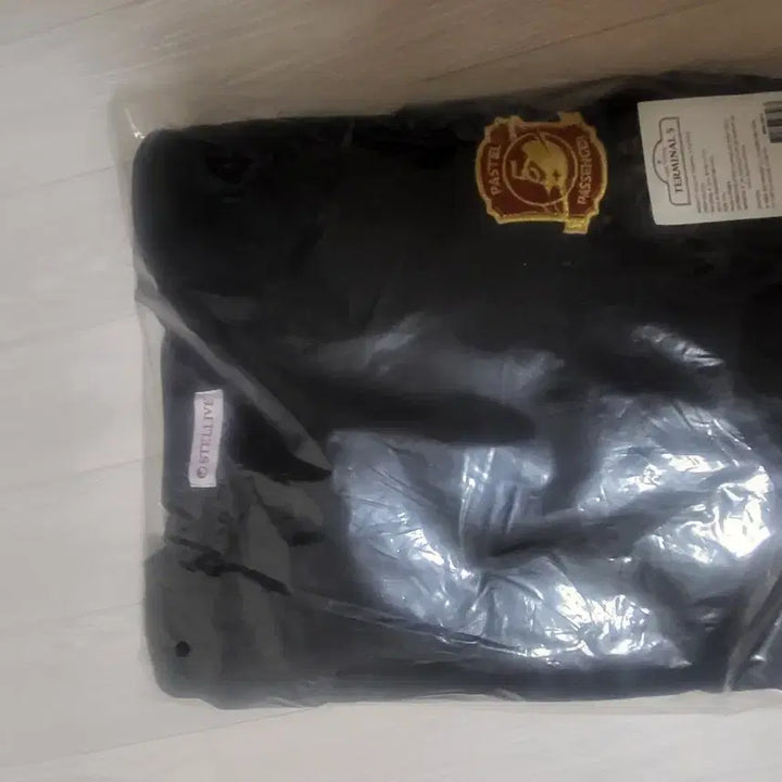 [BUNJANG] Stellive Pop-Up Sweatshirt / 스텔라이브 팝업 맨투맨