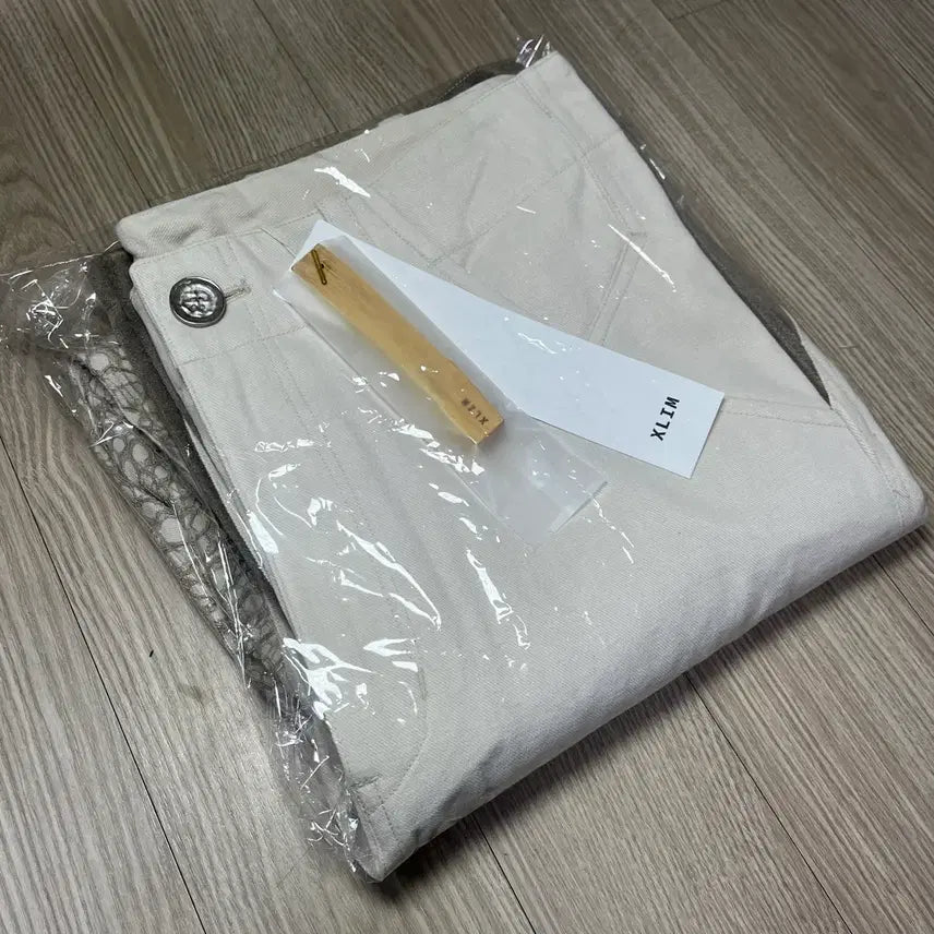 [BUNJANG] Xlim Trauser Ivory Trousers / [2,3] xlim ep4 05 트라우저 아이보리 엑슬림 팬츠