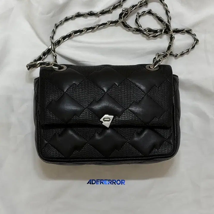 [SOLD OUT] 아더에러 테닛 토트백 느와르 사넬백