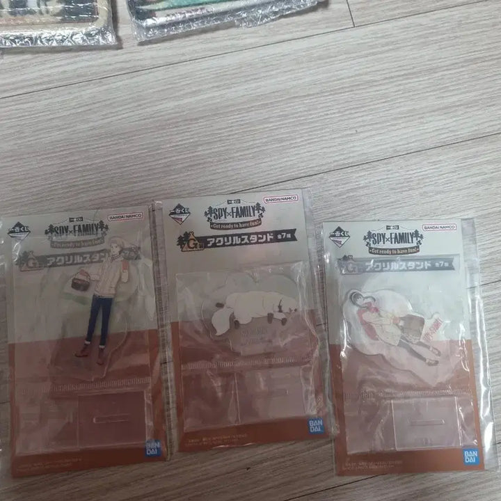 [BUNJANG] Spy x Family Rubber &amp; Acrylic Stand Set / 스파이 패밀리 굿즈 러버 컬렉션 아크릴 스탠드