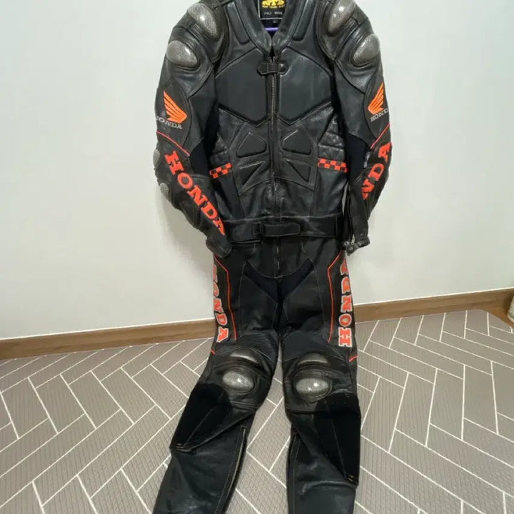 [BUNJANG] Honda Leather Riding Suit / 혼다 가죽 라이딩 슈트 블