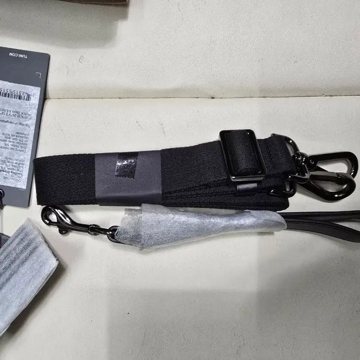 [BUNJANG] TUMI Harrison Crossbody Bag / 투미 해리슨 크로스바디