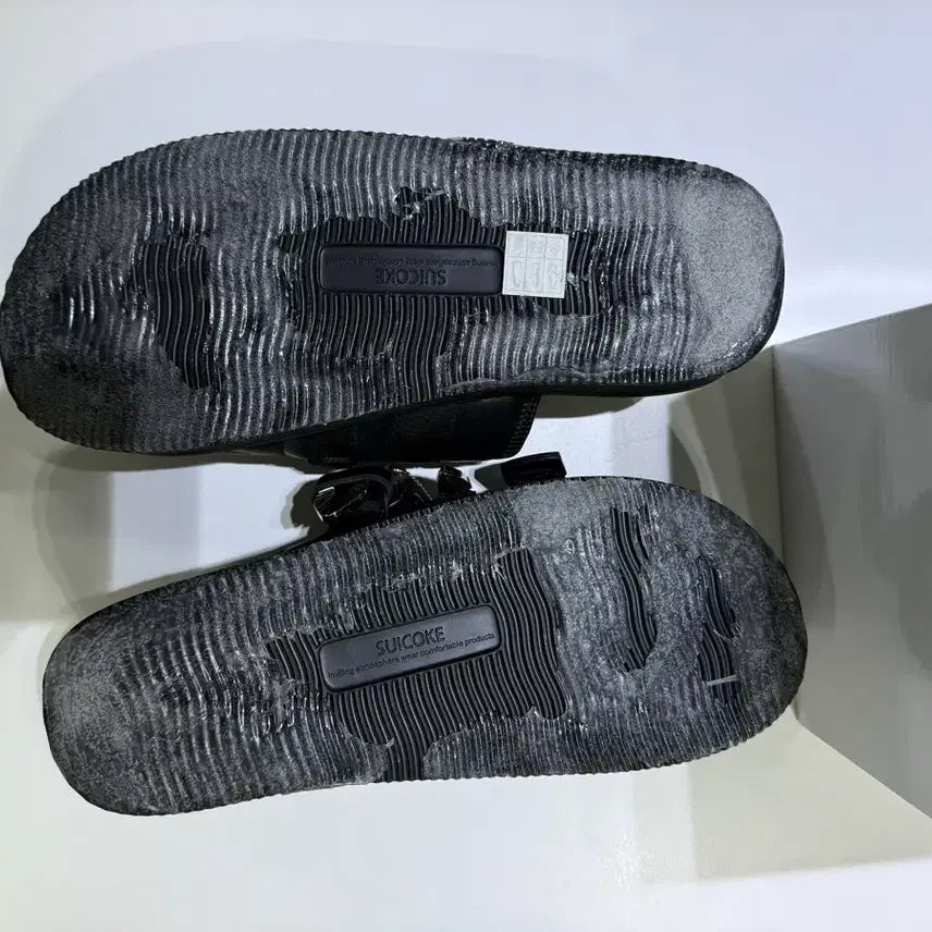 [BUNJANG] Suicoke Toga Studded Slippers 280 / 수이코크 토가 슬리퍼 280