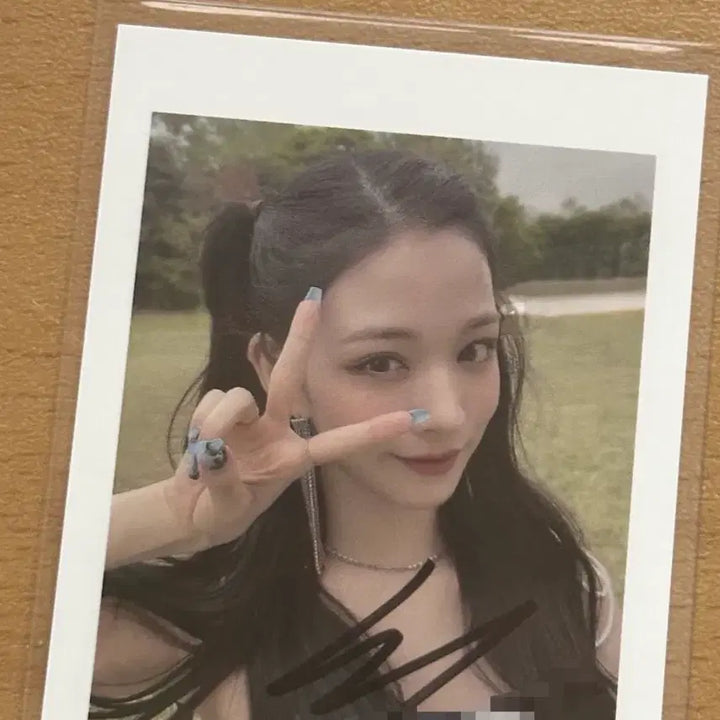 [BUNJANG] fromis_9 Lee Chaeyoung Signed Cheki / 프로미스나인 이채영 친필싸인 체키