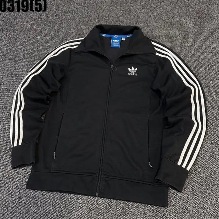 [BUNJANG] Adidas Europa Black Three-Stripe Track Jacket / 아디다스 유로파 블랙 삼선 트랙 자켓100 0319