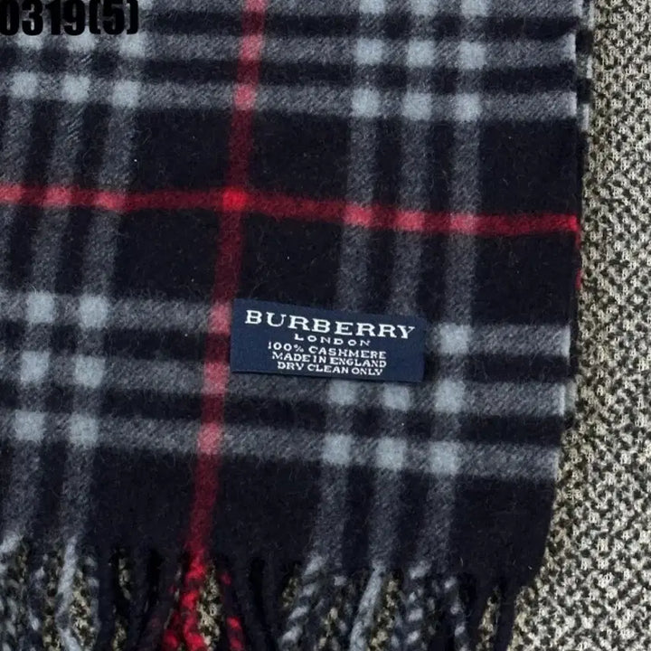 [BUNJANG] Burberry Black Check Cashmere Scarf / 버버리 블랙 체크 캐시미어 머플러 0319
