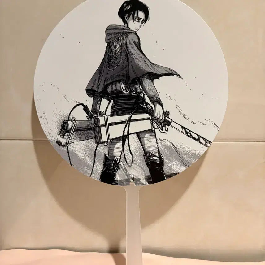 [BUNJANG] Attack on Titan Levi Fan / 진격의 거인 리바이 부채