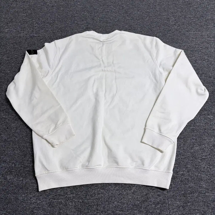 [SOLD OUT] 스톤아일랜드 와펜 패치 맨투맨