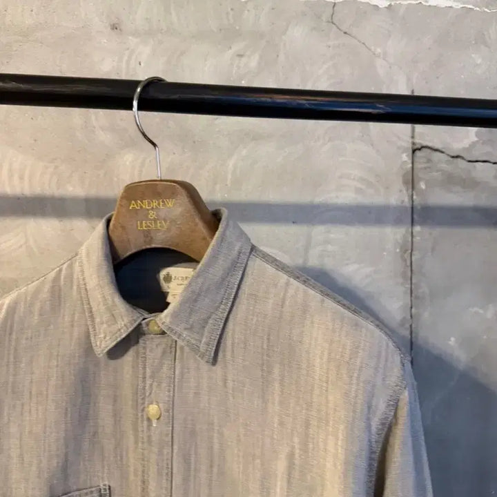 [BUNJANG] J.Crew Chambray Shirt Men&