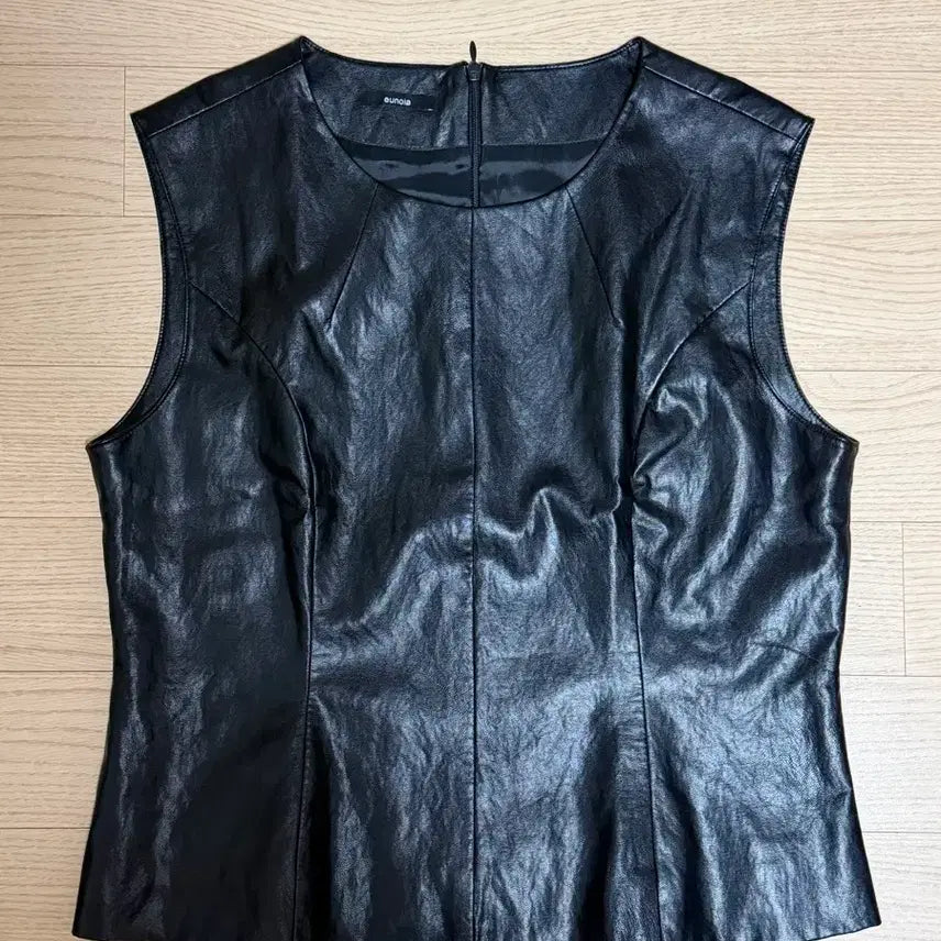 [BUNJANG] Uenoia Leather Setup Skirt / 유노이아 레더 셋업 스커트