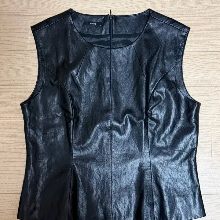 [BUNJANG] Uenoia Leather Setup Skirt / 유노이아 레더 셋업 스커트