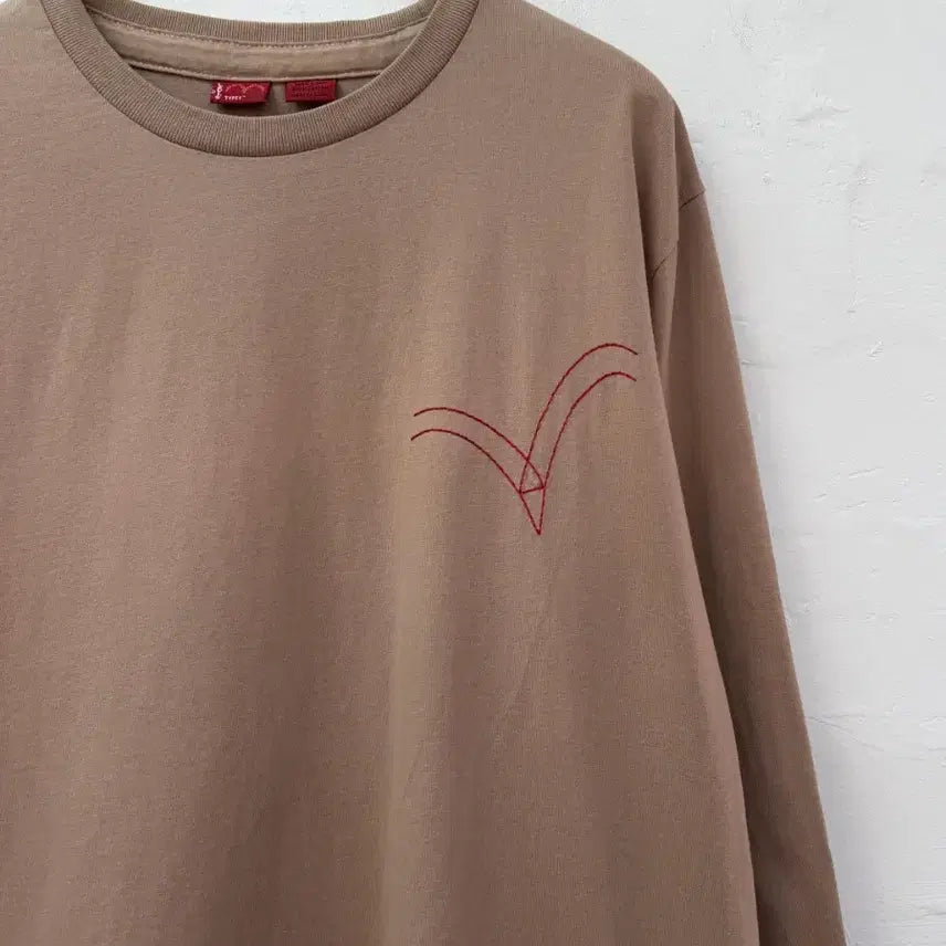 [BUNJANG] Levi's Type 1 Pigment Long Sleeve T-shirt / Levis type 1 리바이스 타입원 피그먼트 긴팔티 브라운 L