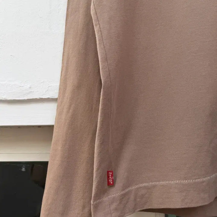 [BUNJANG] Levi's Type 1 Pigment Long Sleeve T-shirt / Levis type 1 리바이스 타입원 피그먼트 긴팔티 브라운 L