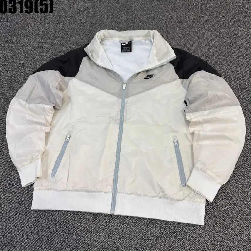 [BUNJANG] Nike Windbreaker Jacket White Black L / 나이키 바람막이 자켓 화이트 블랙l 0319