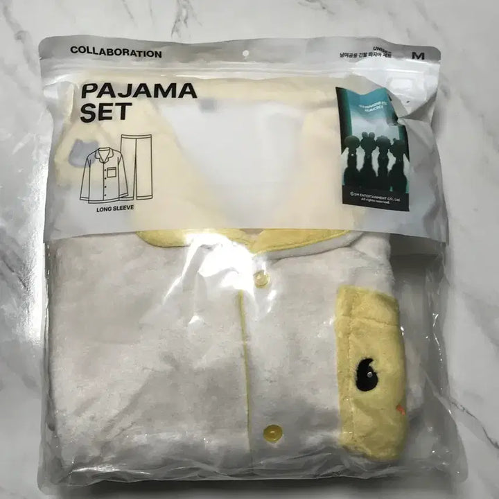 [BUNJANG] SHINee Taemin SPAO Pajama Set Photocard / M 새상품/ 태민 스파오 잠옷 파자마 수면잠옷 털 포카
