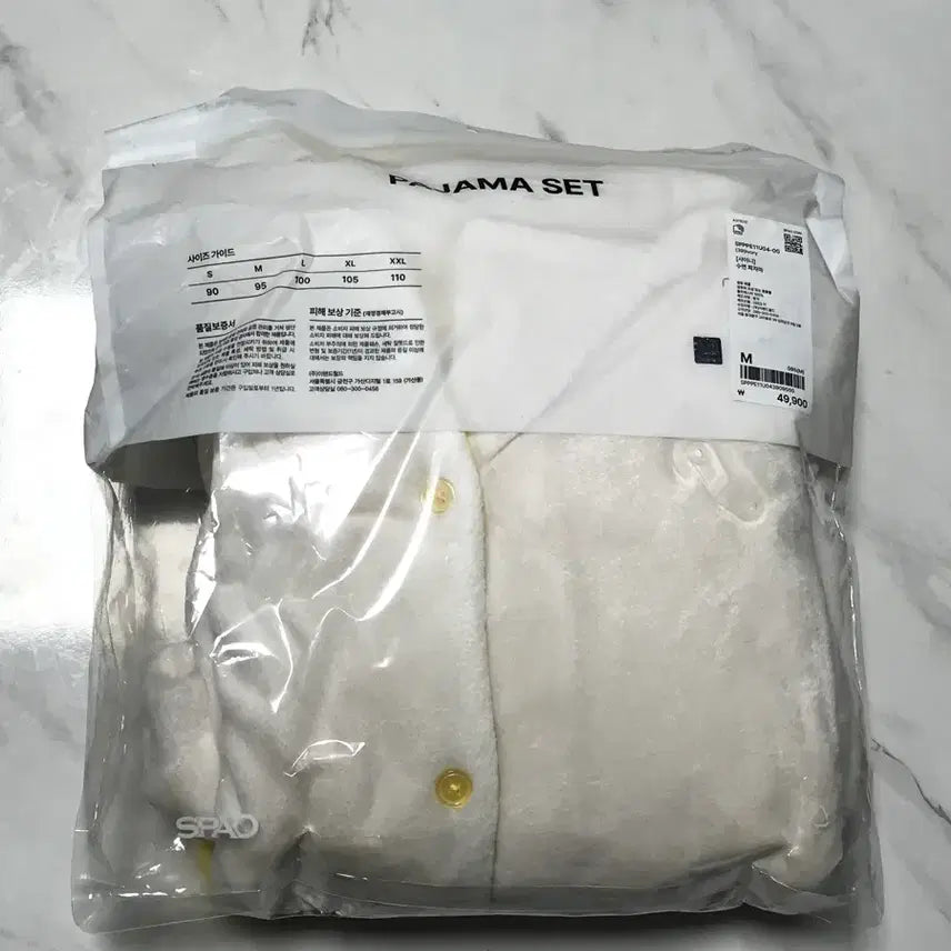 [BUNJANG] SHINee Taemin SPAO Pajama Set Photocard / M 새상품/ 태민 스파오 잠옷 파자마 수면잠옷 털 포카