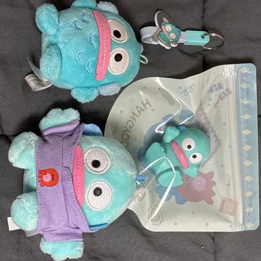 [BUNJANG] Sanrio Hangyodon Napping Doll Keychain Gacha Set Bundle / 산리오 꽈당 한교동 인형 키링 가챠 세트 일괄 처분
