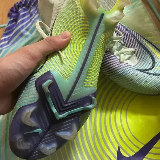 [BUNJANG] Nike Mercurial Superfly 8 FG Soccer Cleats / 나이키 머큐리얼 슈퍼플라이 8 270