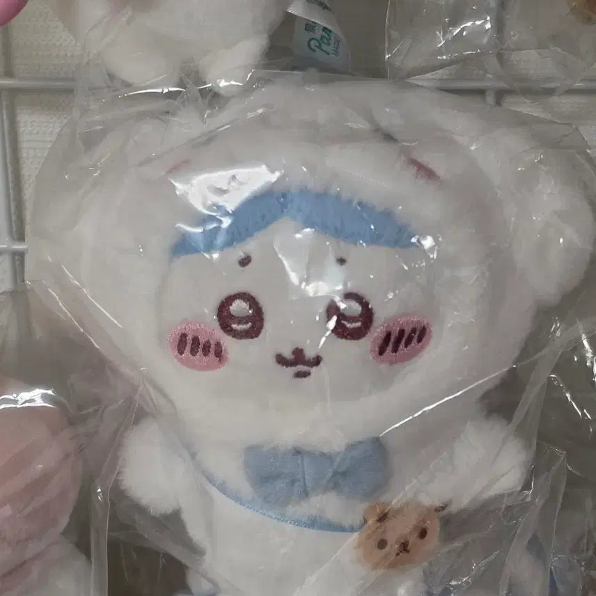 [BUNJANG] Chiikawa x Sanrio Collaboration Hachiwara x Cinnamoroll Mascot (Sealed) / 치이카와 산리오 콜라보 하치와레 시나모롤 마스코트 미개봉