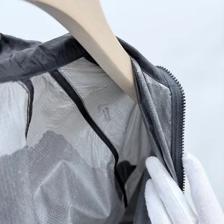 [BUNJANG] Moncler Groseille Windbreaker Jacket Black / [B급/1] 몽클레어 groseille 바람막이 자켓 블랙