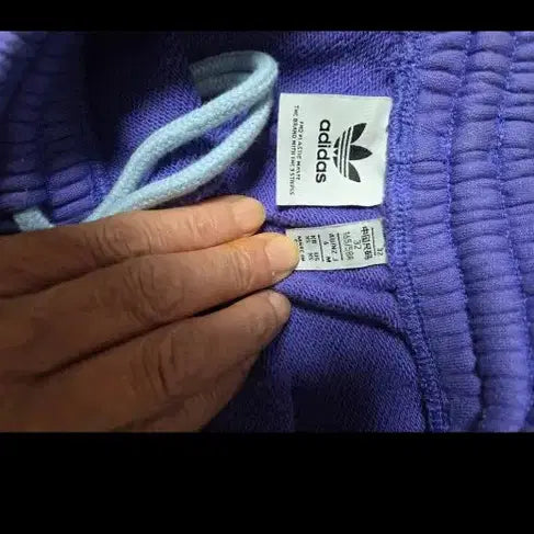[BUNJANG] Adidas Hoodie and Shorts Set / 아디다스 후드티 반바지 세트 형광 포인트