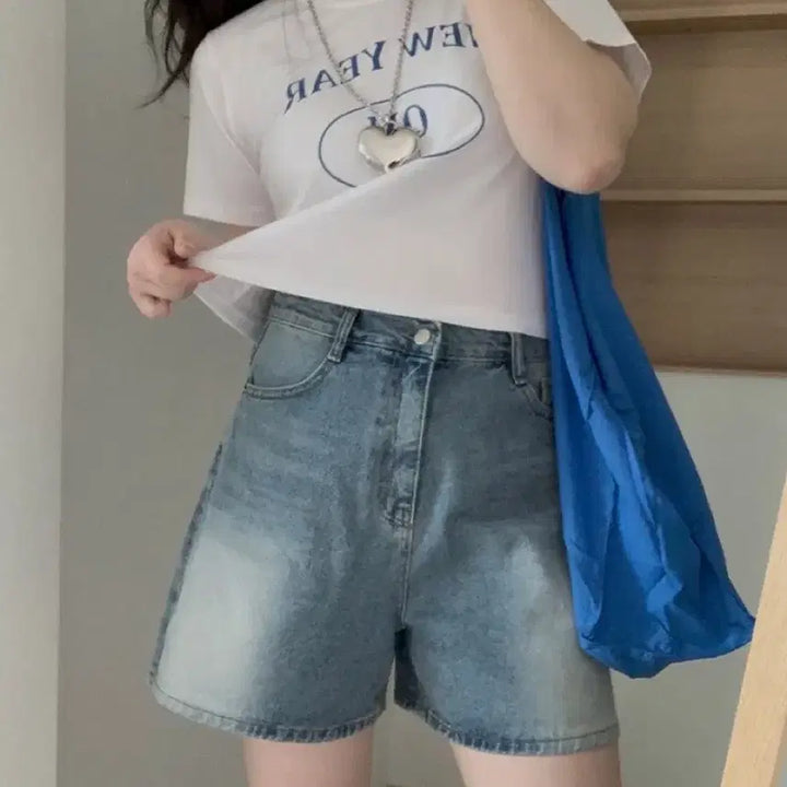 [BUNJANG] Habi Sister MADE Wide A-line Washed Denim Shorts / [미개봉] 하비언니) MADE 와이드 A라인 워싱 4부 청반바지 S