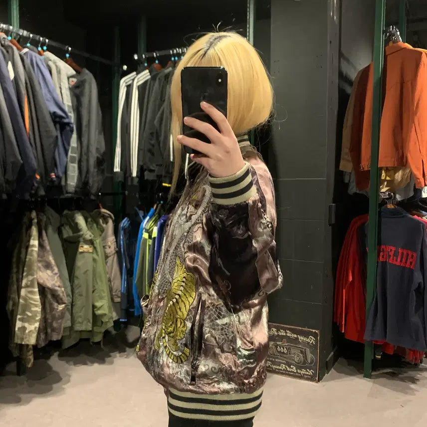 [BUNJANG] Zara Reversible Tiger Embroidery Sukajan Jacket / (710) 자라 리버시블 호랑이자수 스카잔
