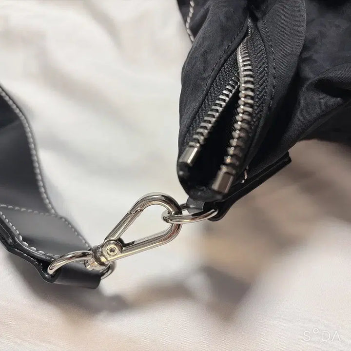 [SOLD OUT] 마뗑킴 패브릭 쇼퍼백 블랙