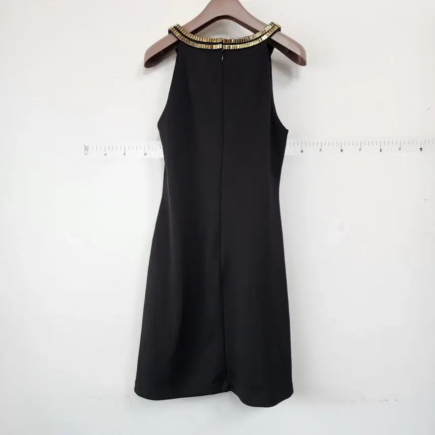 [BUNJANG] Jessica Simpson Black Halter Neck Gold Embellished Midi Dress / 제시카심슨 블랙 홀터넥 금장 장식 원피스