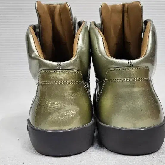 [BUNJANG] Bally High-Top Patent Leather Sneakers / BALLY 발리 유광 하이탑 스니커즈 9D사이즈 270