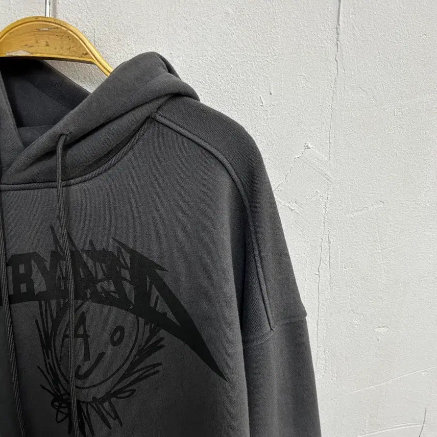 [BUNJANG] Ajo by Ajo Black Printed Hoodie / 아조바이아조 후드티