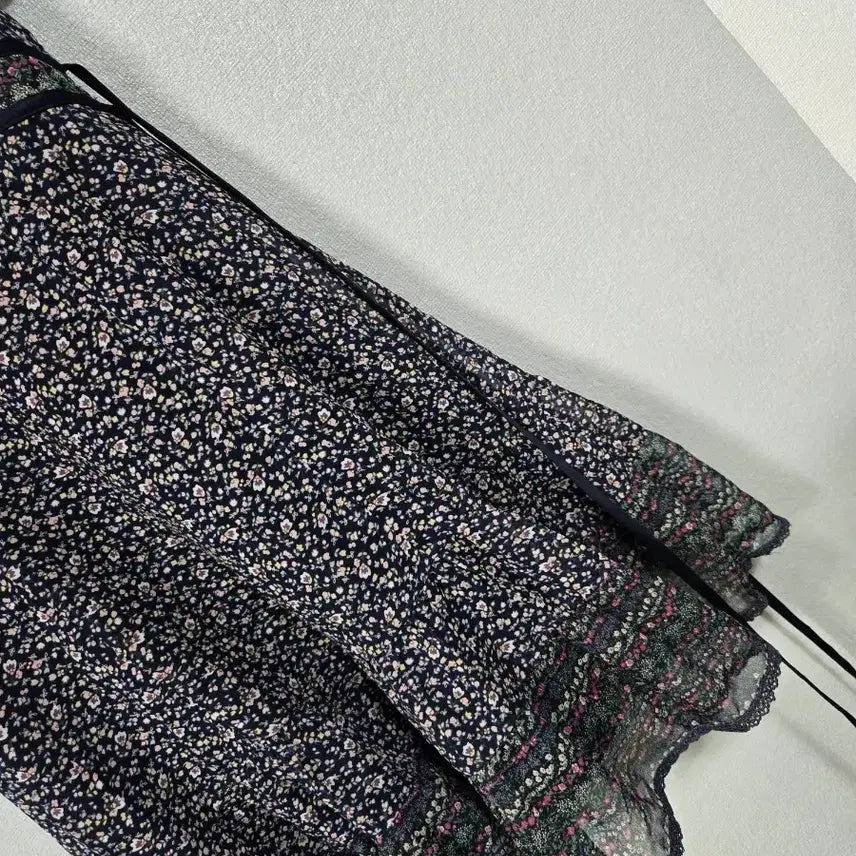 [BUNJANG] Plastic Island Floral Print Chiffon Mini Dress / 플라스틱아일랜드 잔꽃가라 쉬폰원피스 44