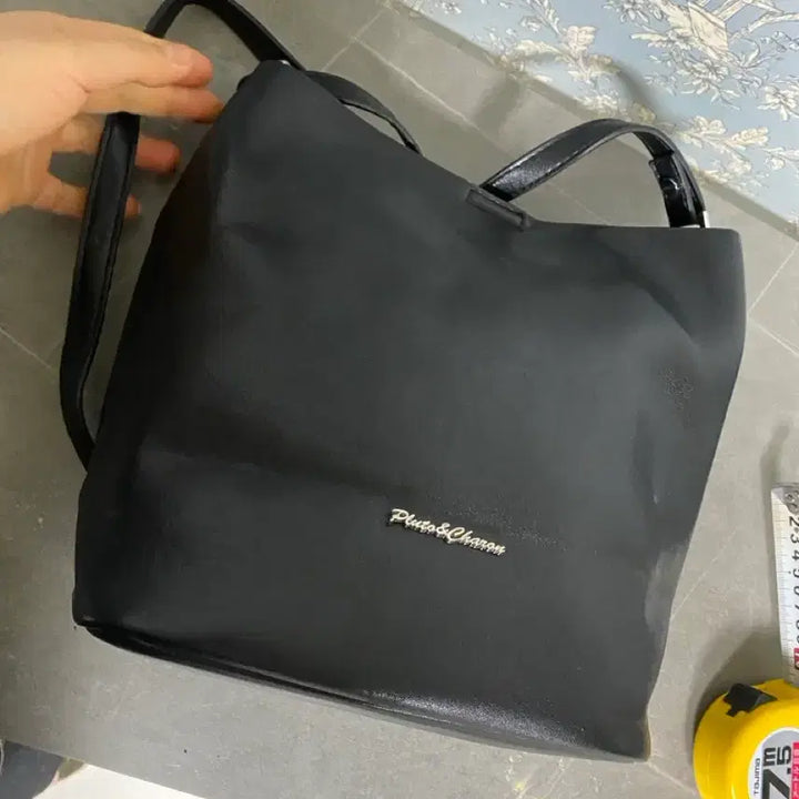 [BUNJANG] Lightweight Crossbody Bag / 초경량 크로스백