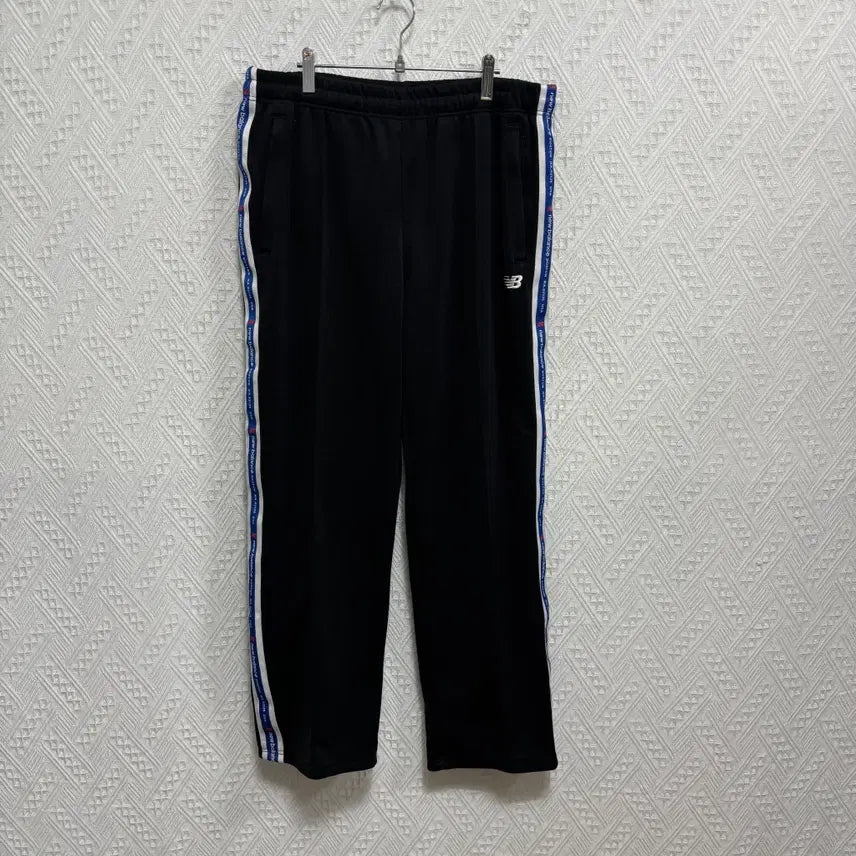 [BUNJANG] New Balance Side Logo Line Training Pants XL / 아247 뉴발란스 사이드 로고 라인 트레이닝 팬츠 XL