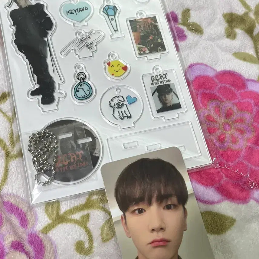 [BUNJANG] SHINee Key Kibum Acrylic Standing Keyring + Photocard / (새제품)샤이니 키 기범 아크릴스탠딩 키링+포카